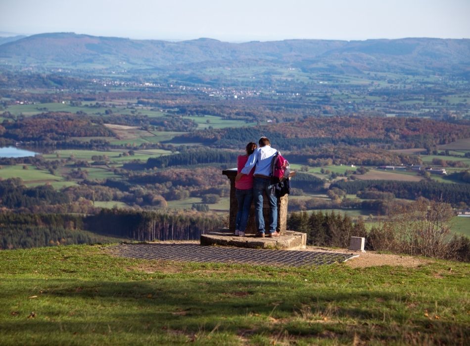 vue panoramique de nevers depuis un point de vue